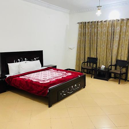 Lux Lounge Guest House Исламабад Экстерьер фото