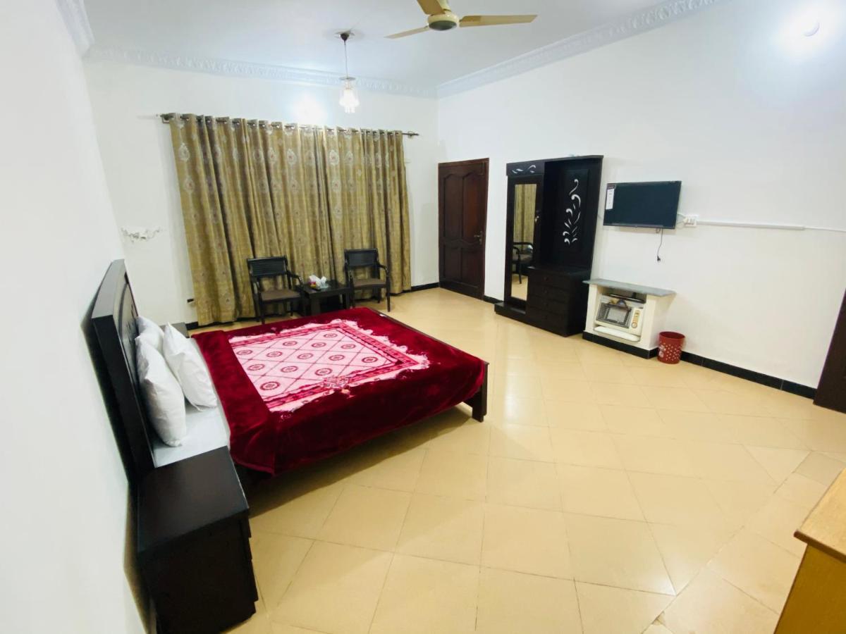 Lux Lounge Guest House Исламабад Экстерьер фото