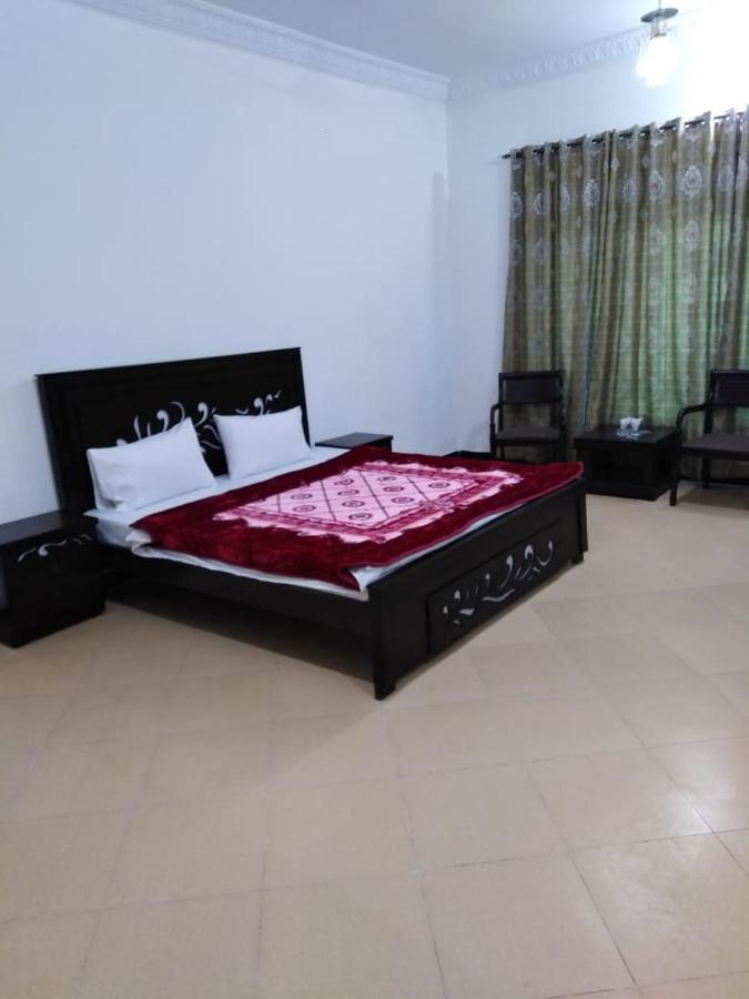 Lux Lounge Guest House Исламабад Экстерьер фото